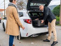 ¿Cuánto tiempo se tarda en taxi de Bueu al aeropuerto de Vigo?